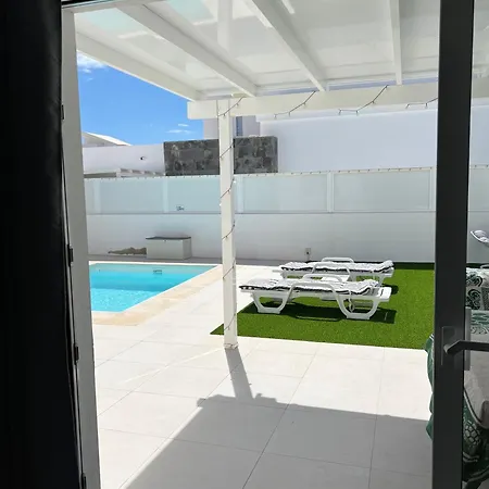 Villa Lovely Sanmar, Heated Pool *