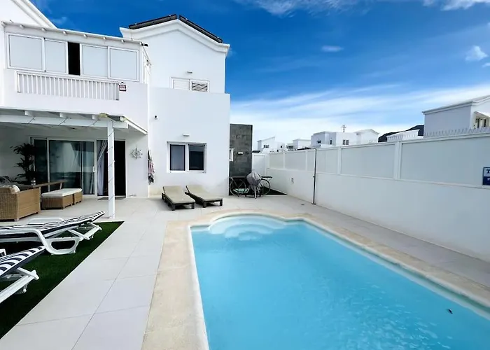 Lovely Sanmar, Heated Pool, Private Gymnasium 别墅 *