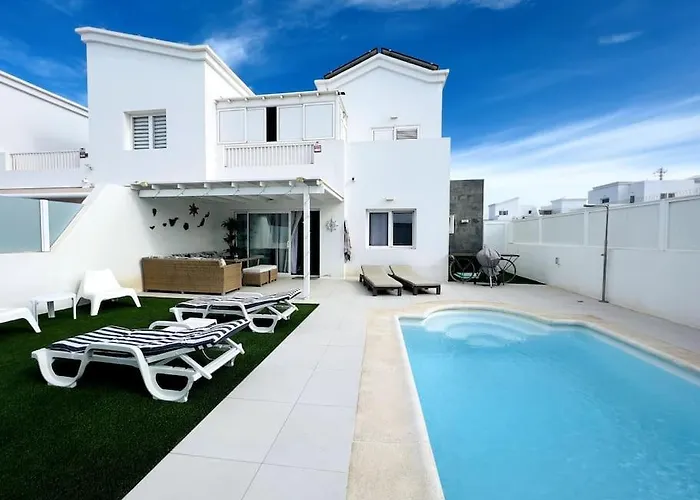 Lovely Sanmar, Heated Pool, Private Gymnasium * 普拉亚布兰卡